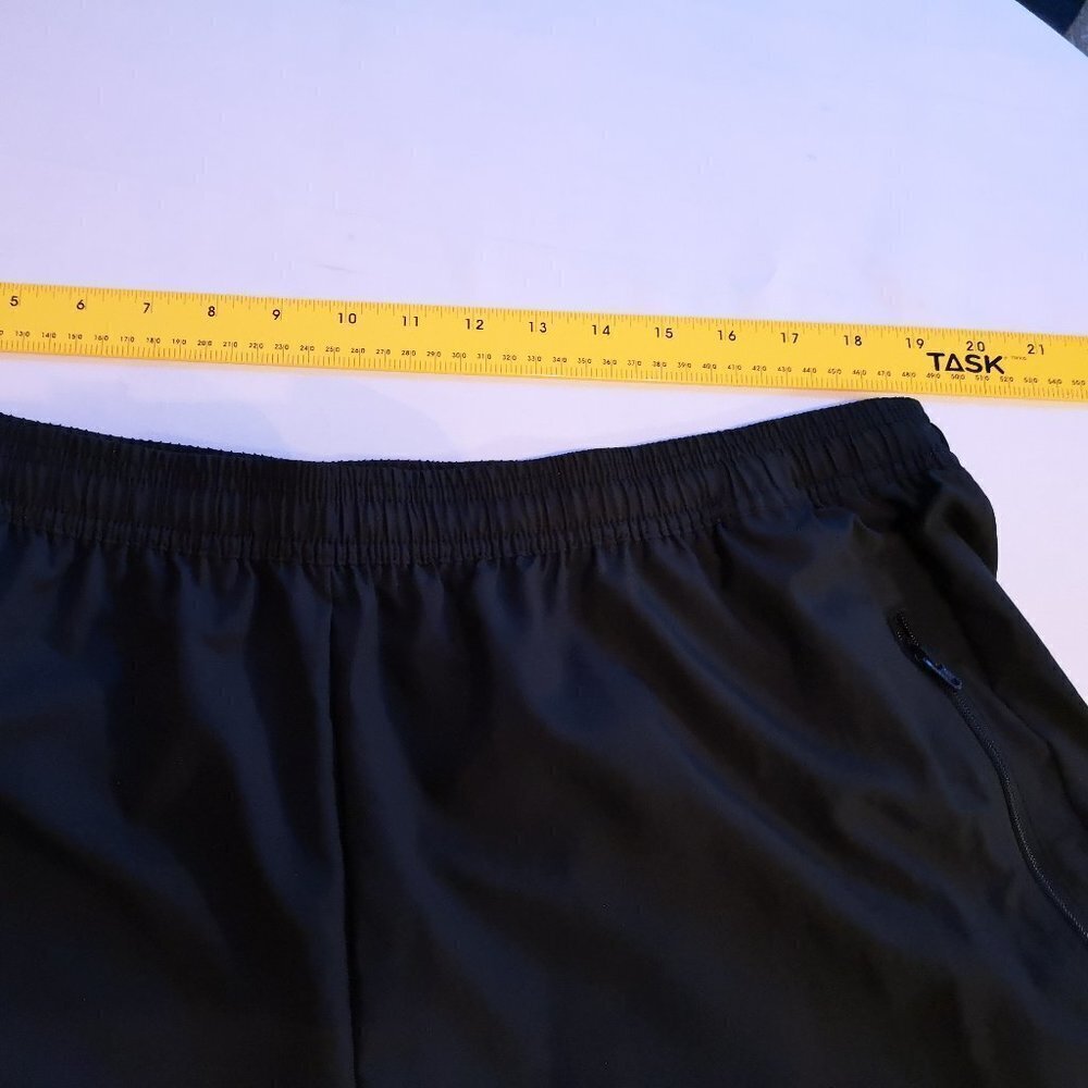 Adidas Aeroready Men's Size 2XL Elastic Waist Black Shorts - Picture 4 of 6